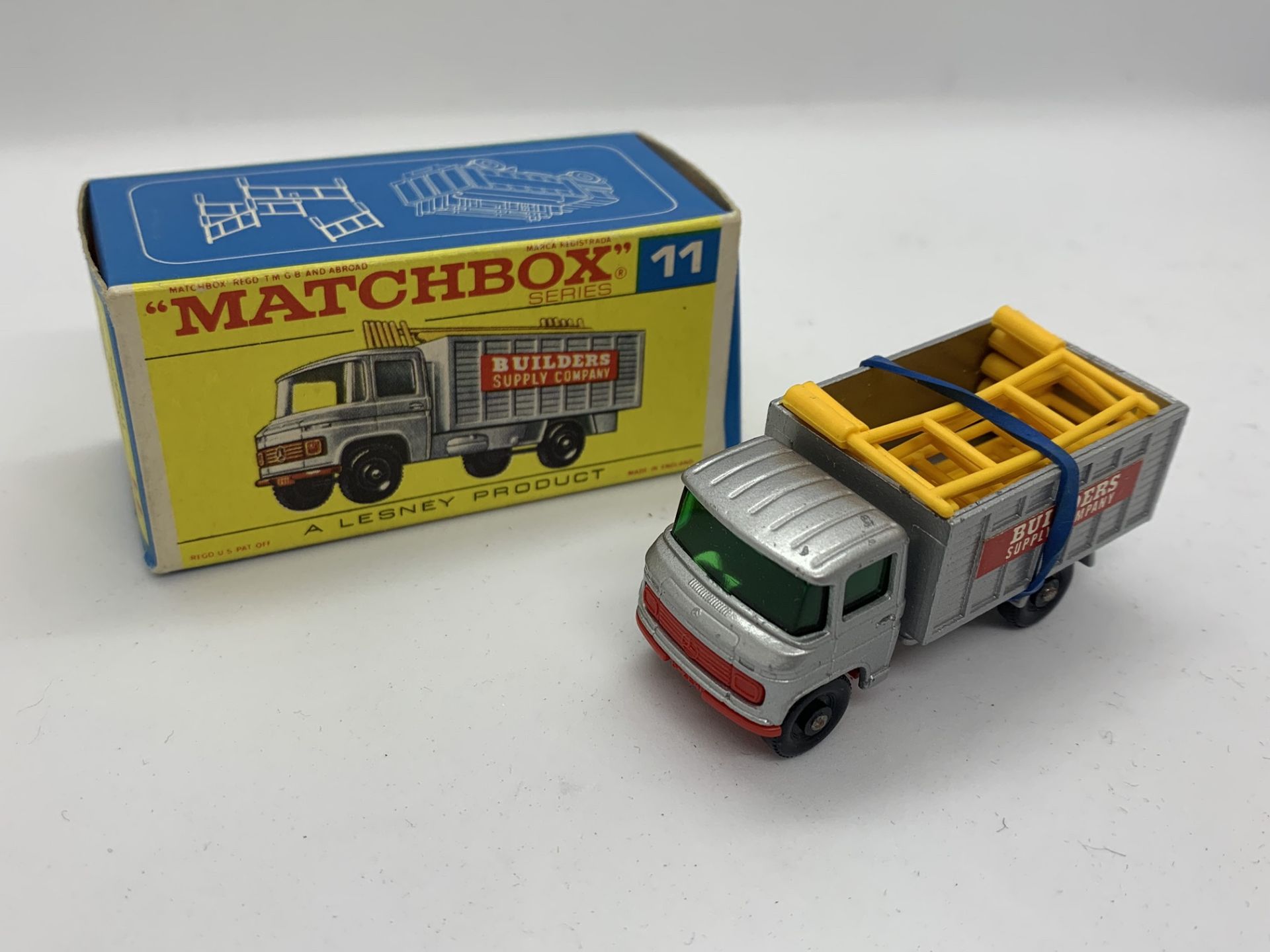 MATCHBOX SCAFFOLD TRUCK NO 11 WITH ORIGINAL BOX - NO RESERVE