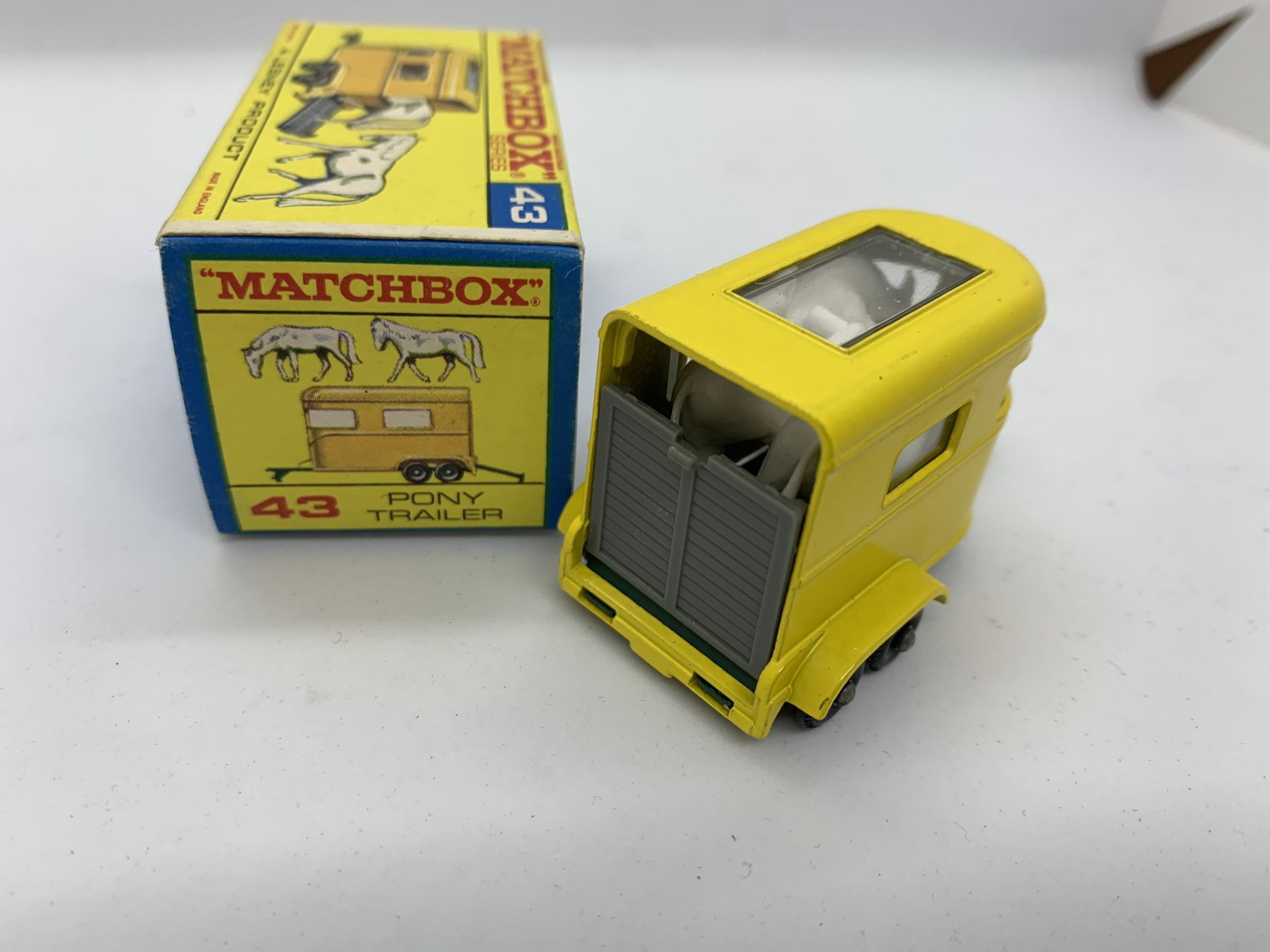 MATCHBOX PONY TRAILER NO 43 WITH ORIGINAL BOX - NO RESERVE - Image 3 of 6