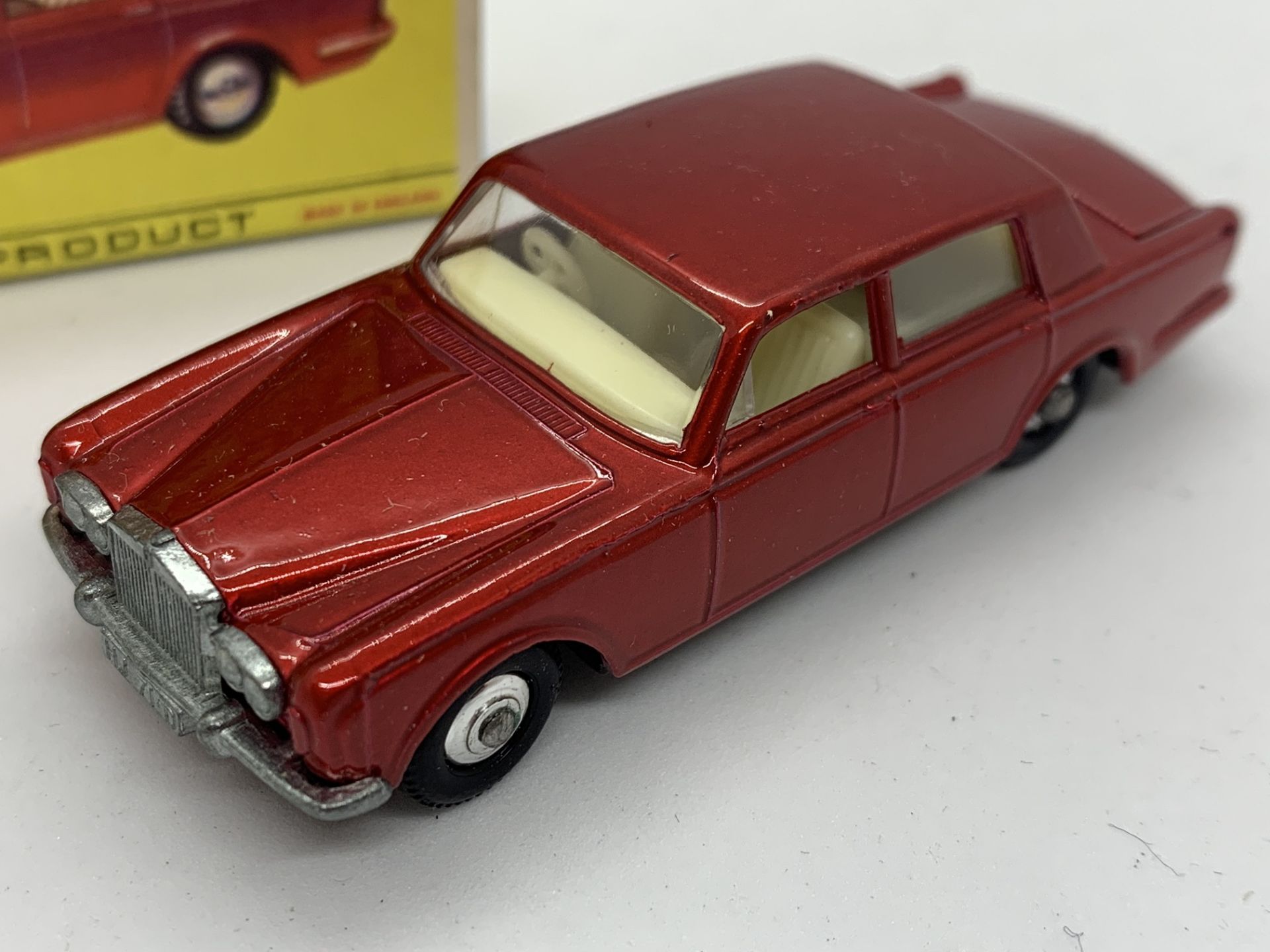 MATCHBOX ROLLS ROYCE SILVER SHADOW NO 24 WITH ORIGINAL BOX - NO RESERVE - Image 2 of 4