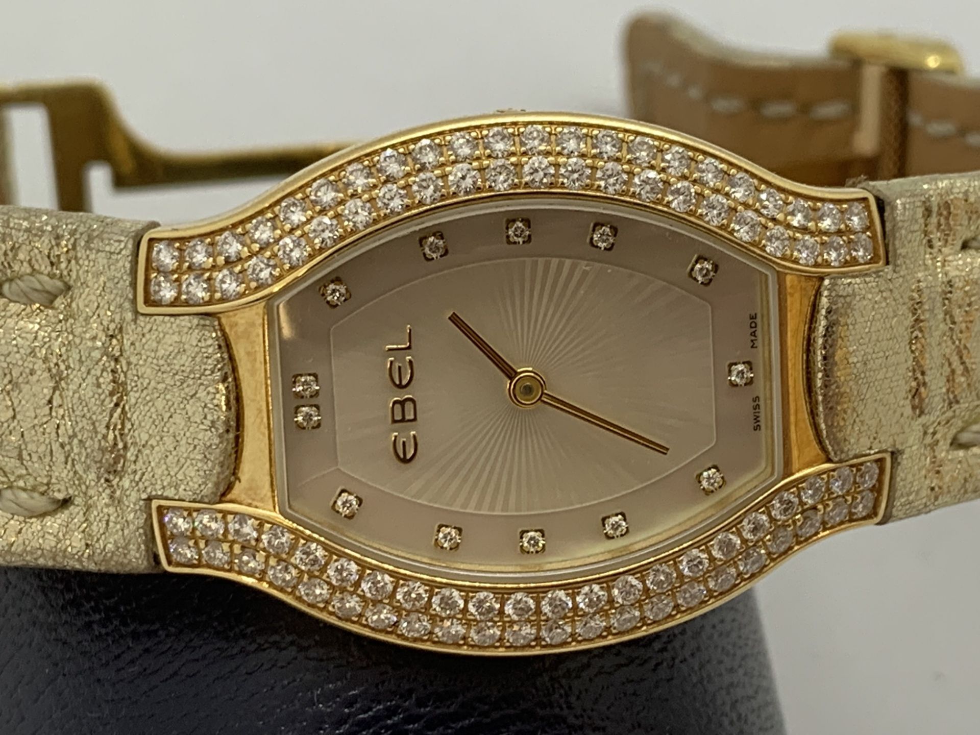 LADIES EBEL BELUGA 18ct GOLD WATCH - Image 6 of 7