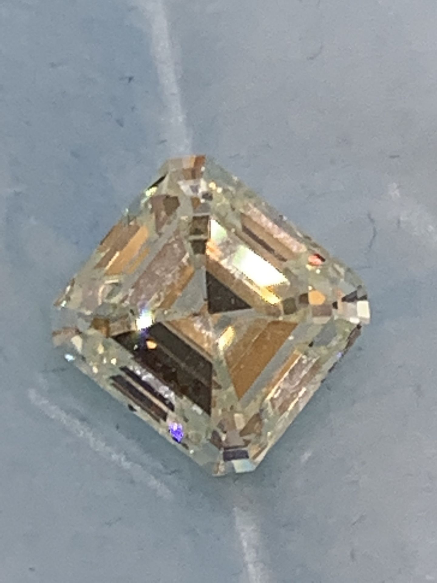 STUNNING LARGE 7.07CT DIAMOND - Image 7 of 11