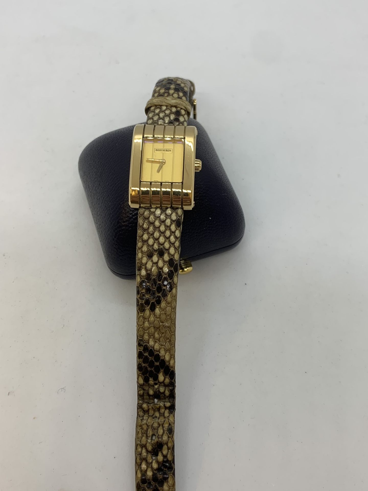 BOUCHERON 18ct GOLD WATCH - Image 2 of 8