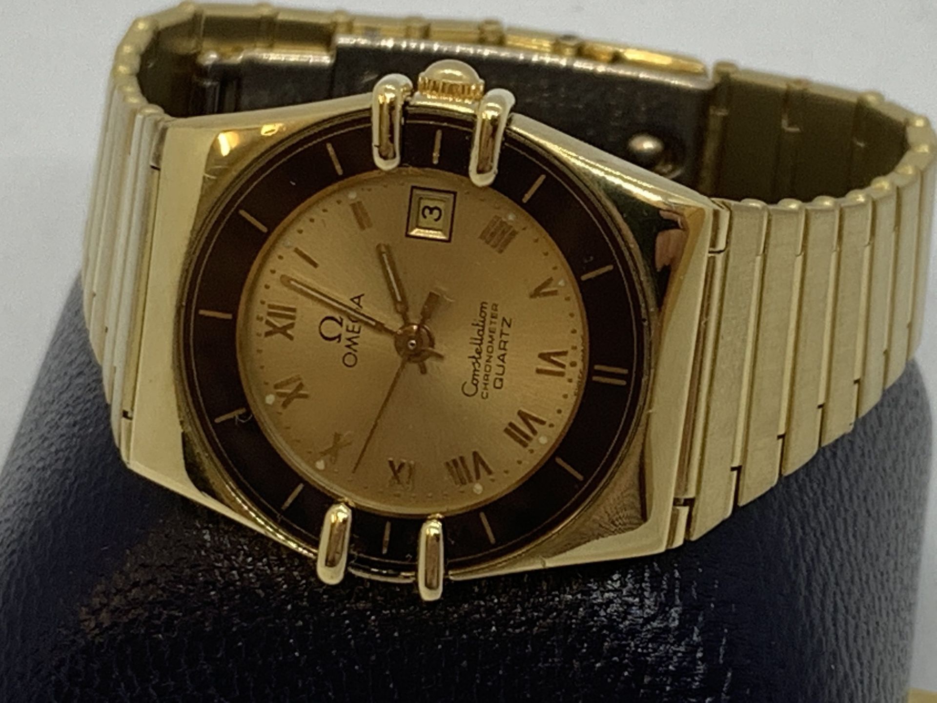 18ct GOLD OMEGA CONSTELLATION WATCH