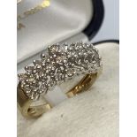 9ct GOLD DIAMOND SET RING