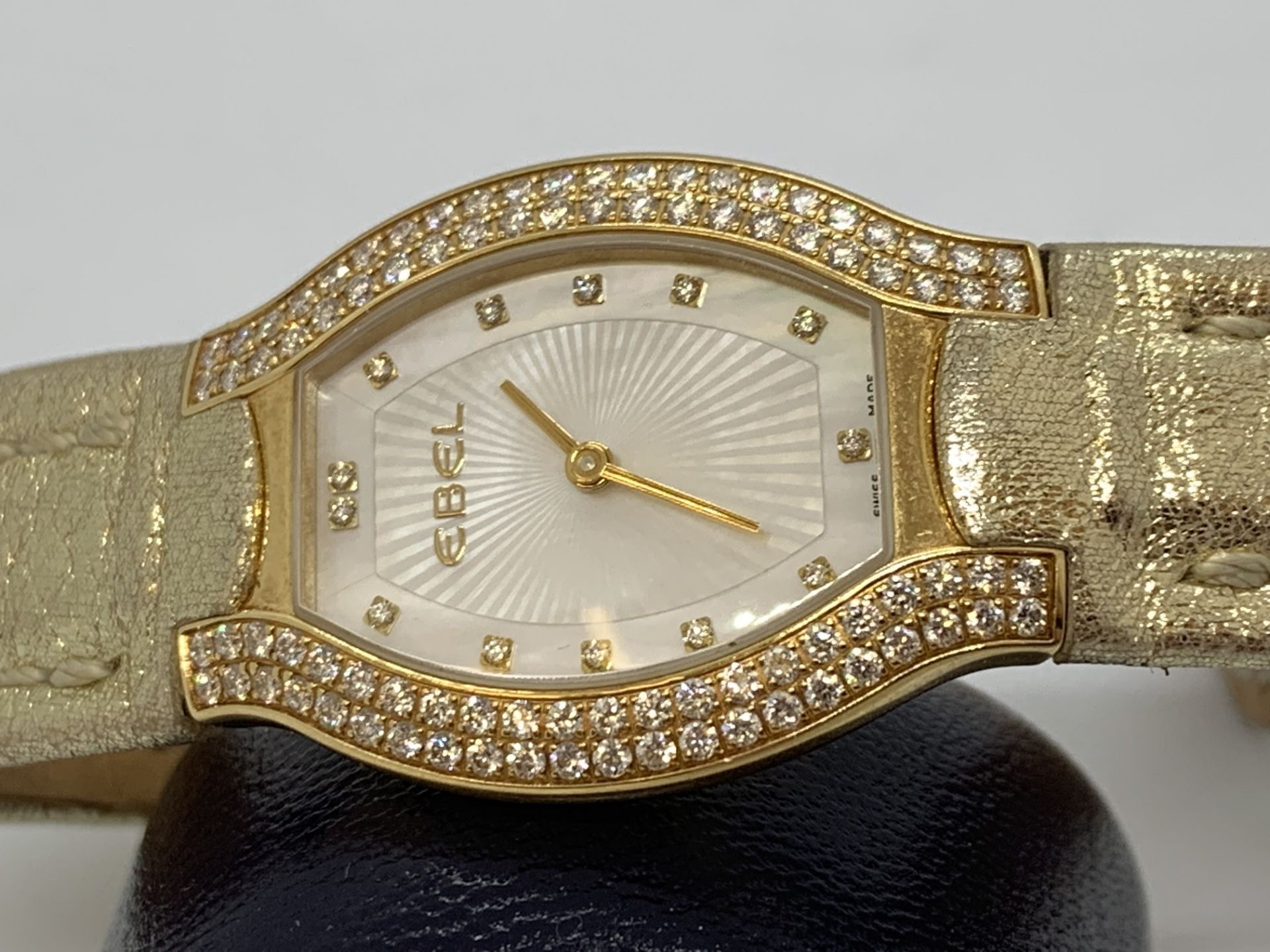 LADIES EBEL BELUGA 18ct GOLD WATCH