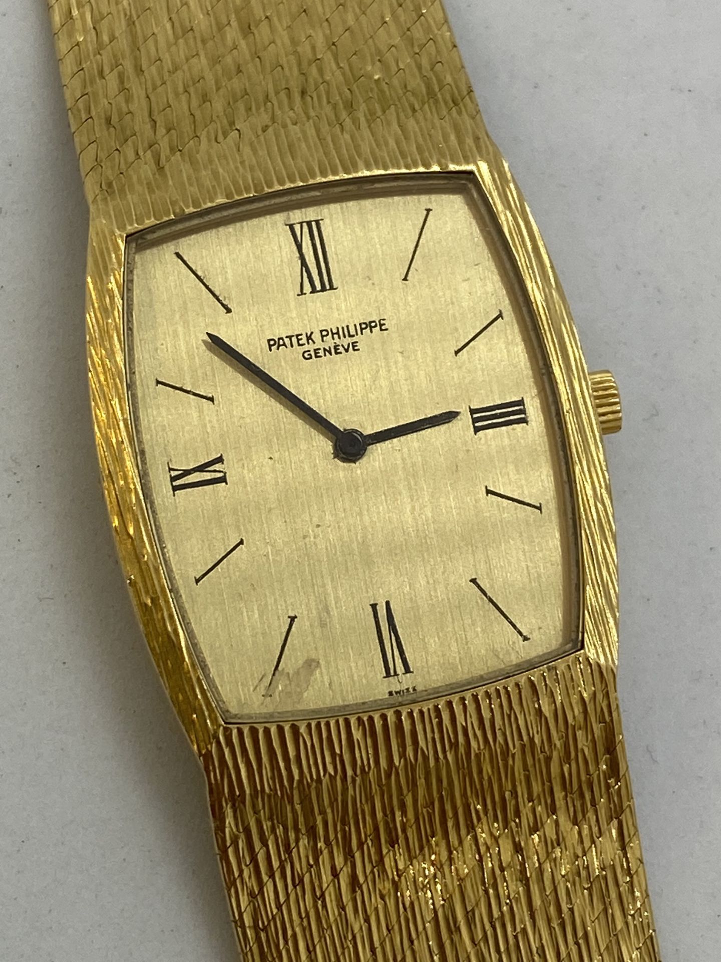 PHILLIPE PATEK 18ct GOLD WATCH - 82 GRAMS APPROX - Image 6 of 11