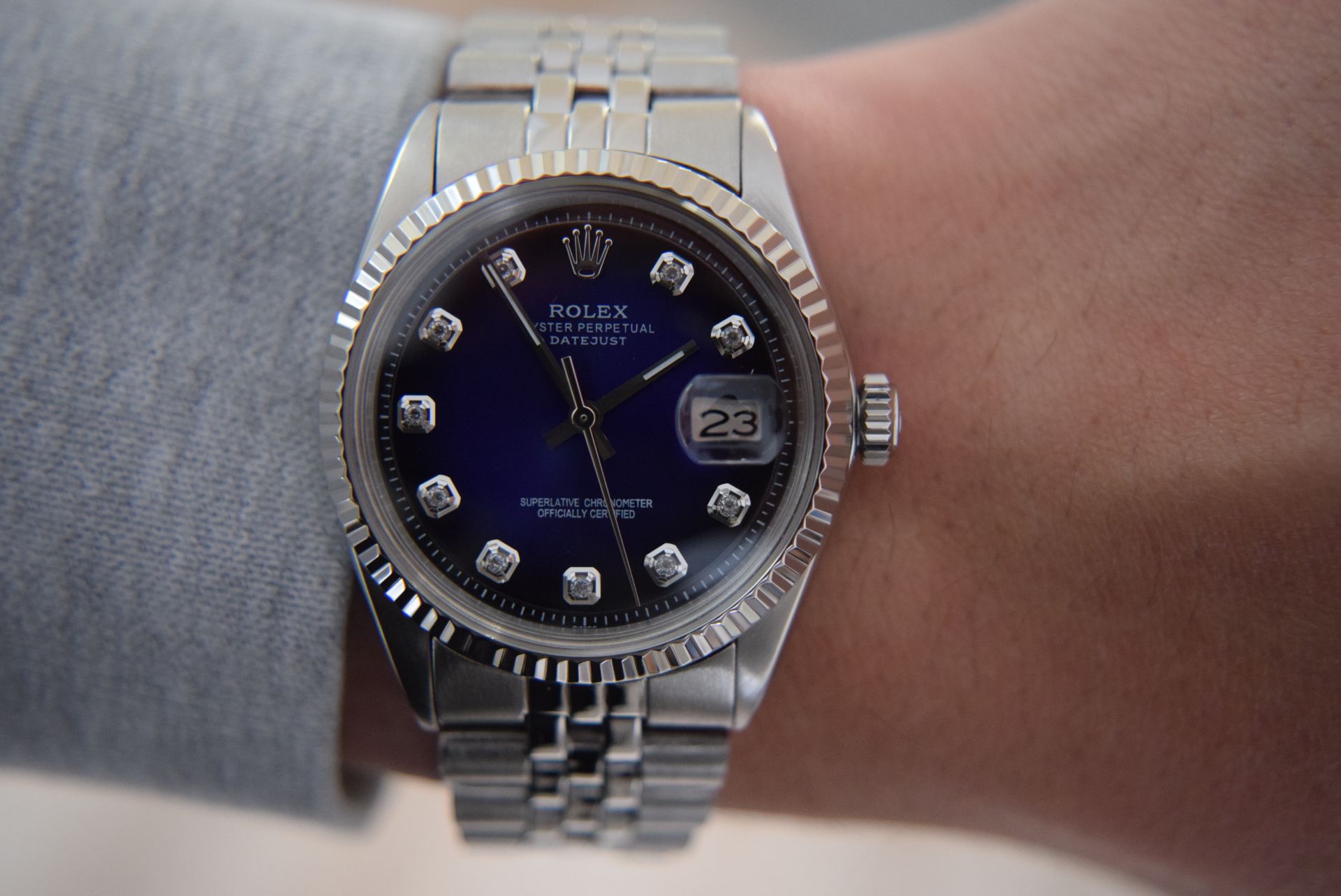 36MM MENS ROLEX DATEJUST - BLUE/ BLACK VIGNETTE DIAMOND DIAL - Image 11 of 11