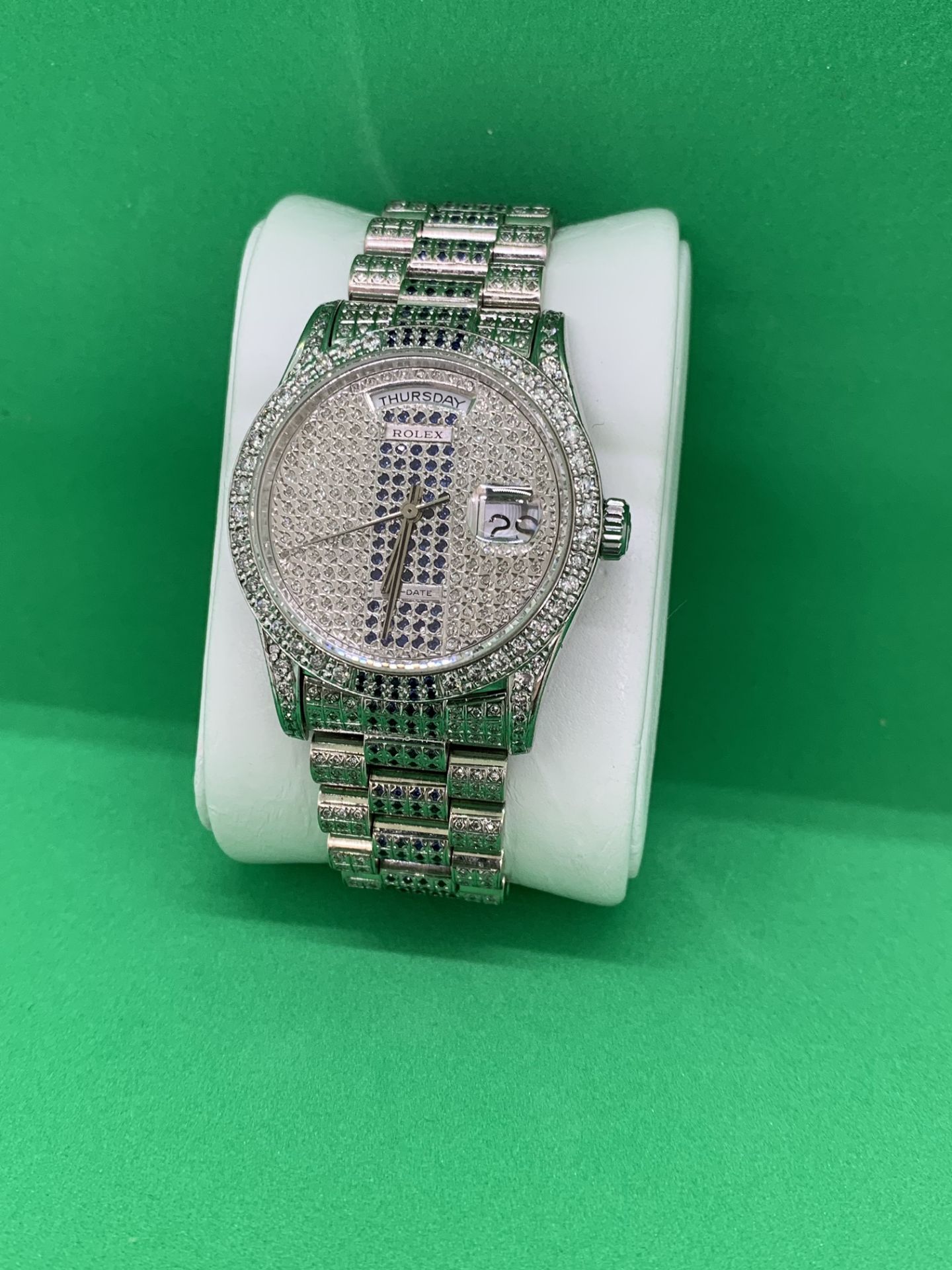 BEAUTIFUL ROLEX SET WITH BLUE SAPPHIRES & DIAMONDS SET IN WHITE METAL - Image 2 of 15