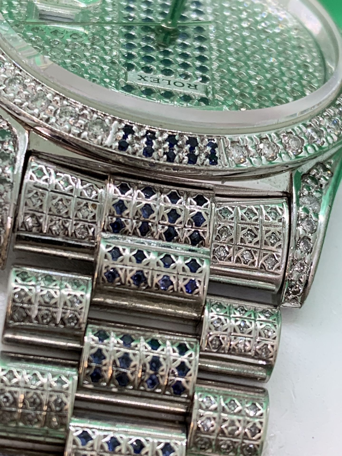 BEAUTIFUL ROLEX SET WITH BLUE SAPPHIRES & DIAMONDS SET IN WHITE METAL - Image 13 of 15