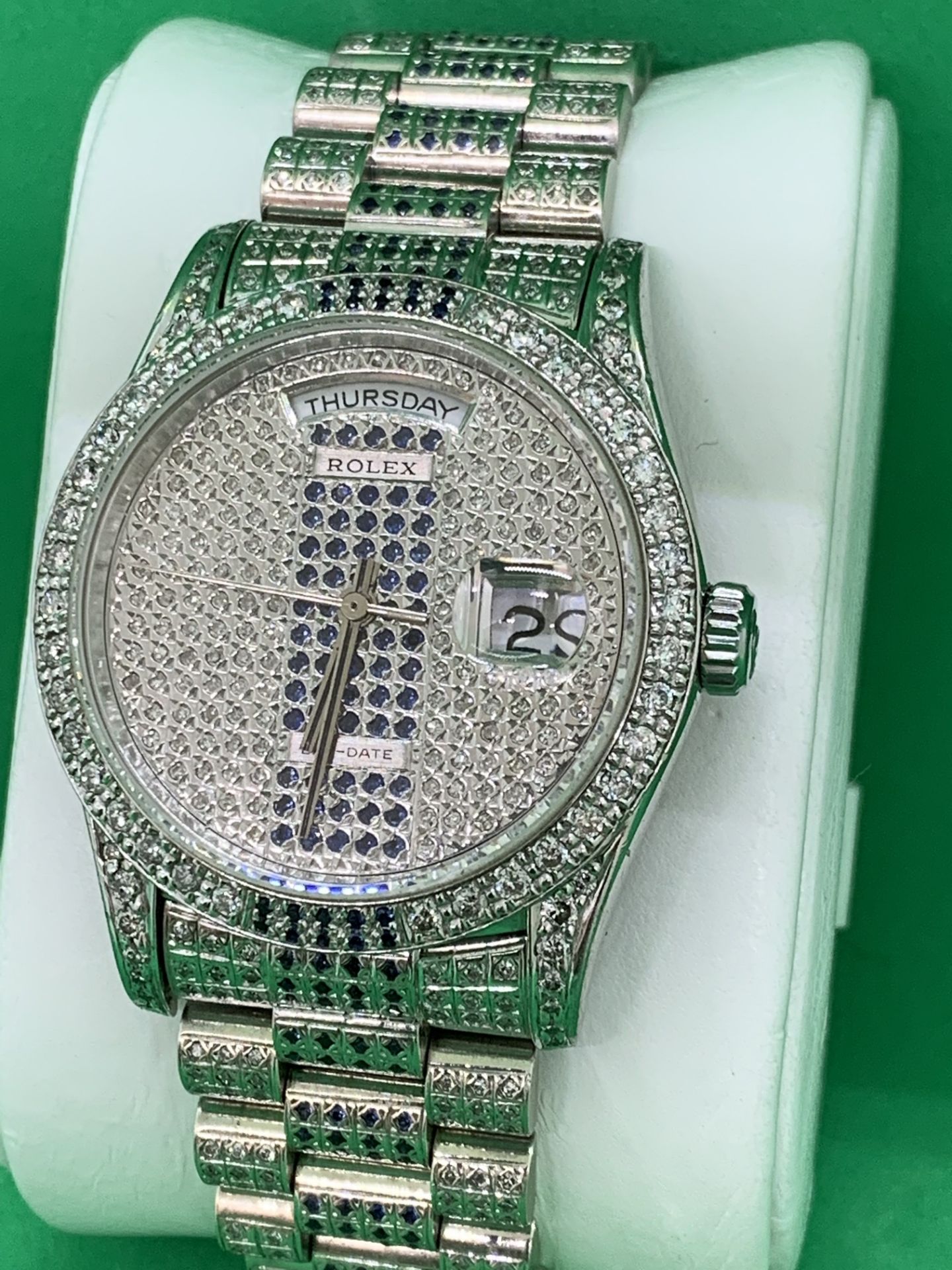 BEAUTIFUL ROLEX SET WITH BLUE SAPPHIRES & DIAMONDS SET IN WHITE METAL - Image 3 of 15