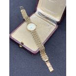 9ct GOLD LADIES SOVEREIGN WATCH