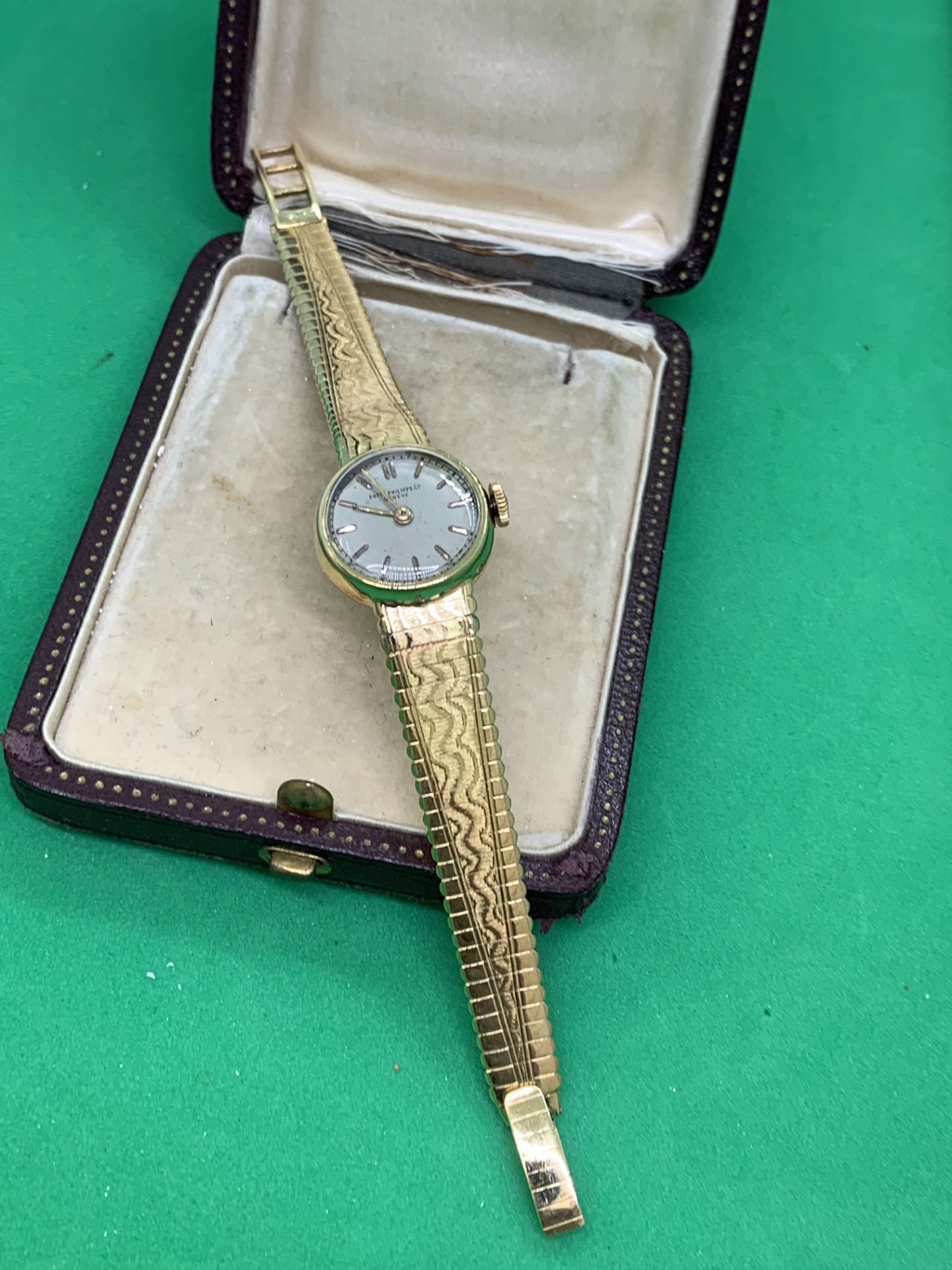 VINTAGE PATEK PHILIPPE 18ct GOLD APPROX 1950's