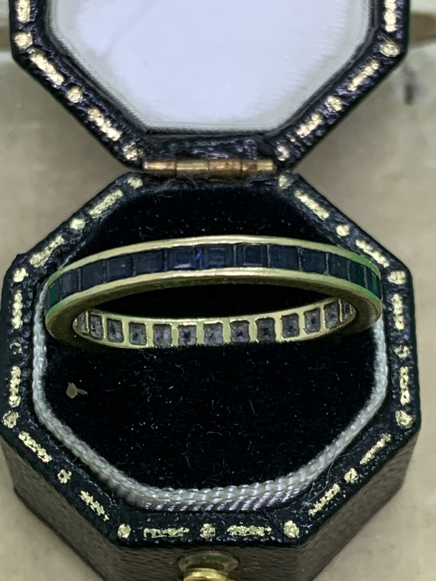 18ct GOLD SAPPHIRE ETERNITY RING - SHAPED