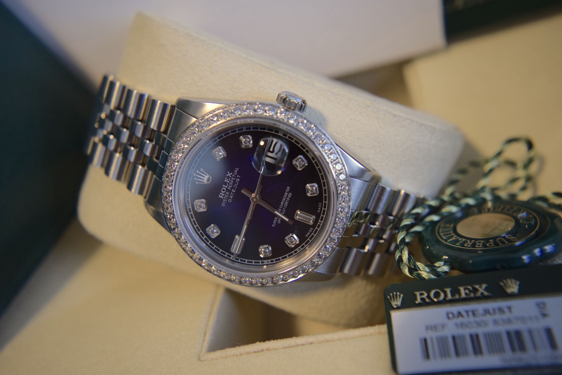 STUNNING ROLEX DATEJUST 36' (GENTS) BLUE/ BLACK VIGNETTE DIAL - Image 9 of 19