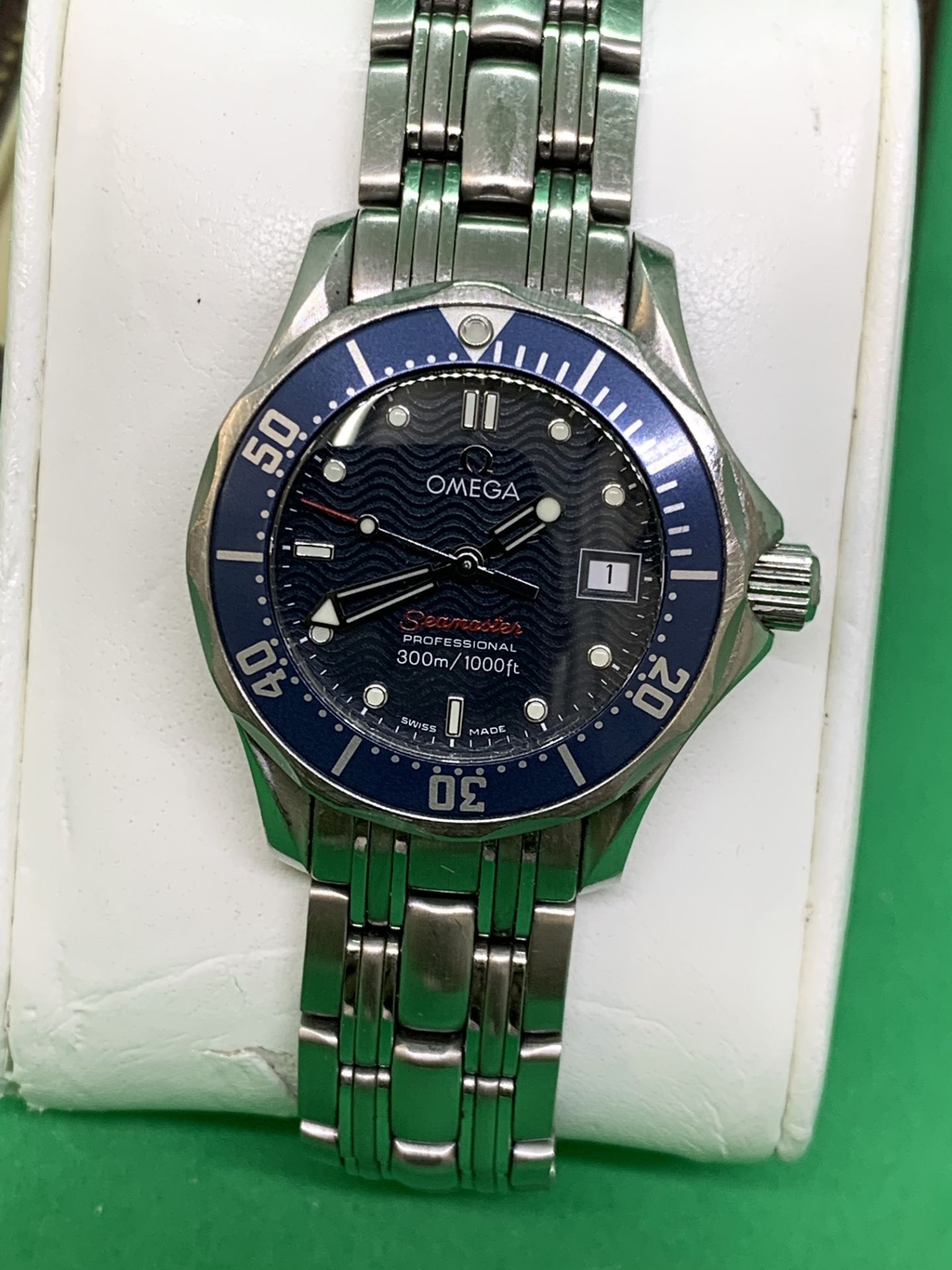 OMEGA STAINLESS SEAMASTER AUTOMATIC WATCH