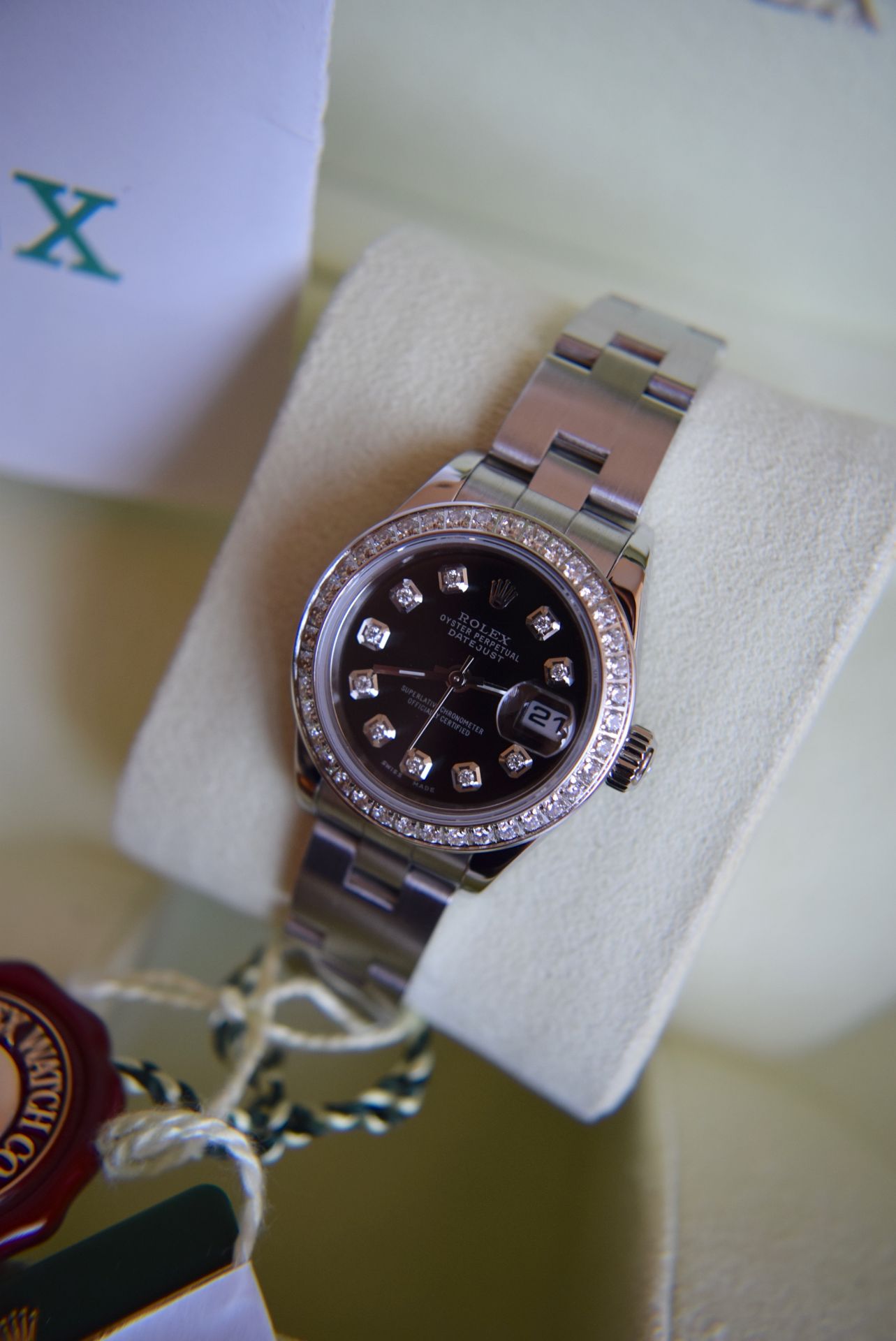 (Full Set) *Gorgeous* 2002 Rolex Oyster Datejust Stainless Steel - Glossy Black Diamond-set Dial - Image 24 of 25
