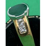 18ct GOLD EMERALD & DIAMOND RING