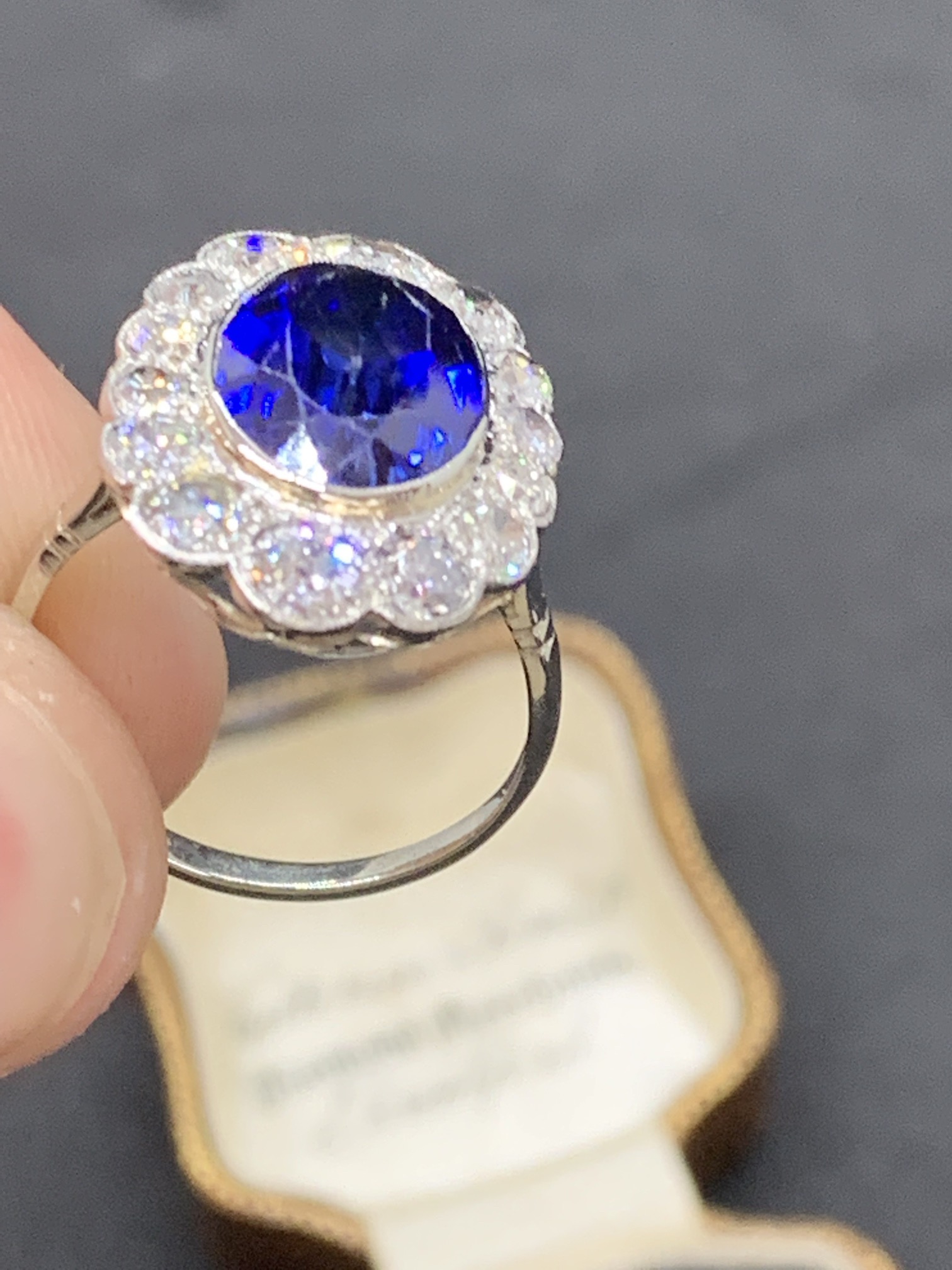 FINE 18ct Gold DIamond & Large Blue Stone Ring - approx 2cts of Diamonds + - Image 7 of 14