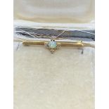 18ct GOLD OPAL & DIAMOND SET TIE PIN