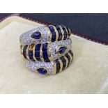 FINE SAPPHIRE & DIAMOND RING SET IN 18ct GOLD - 14.9 GRAMS