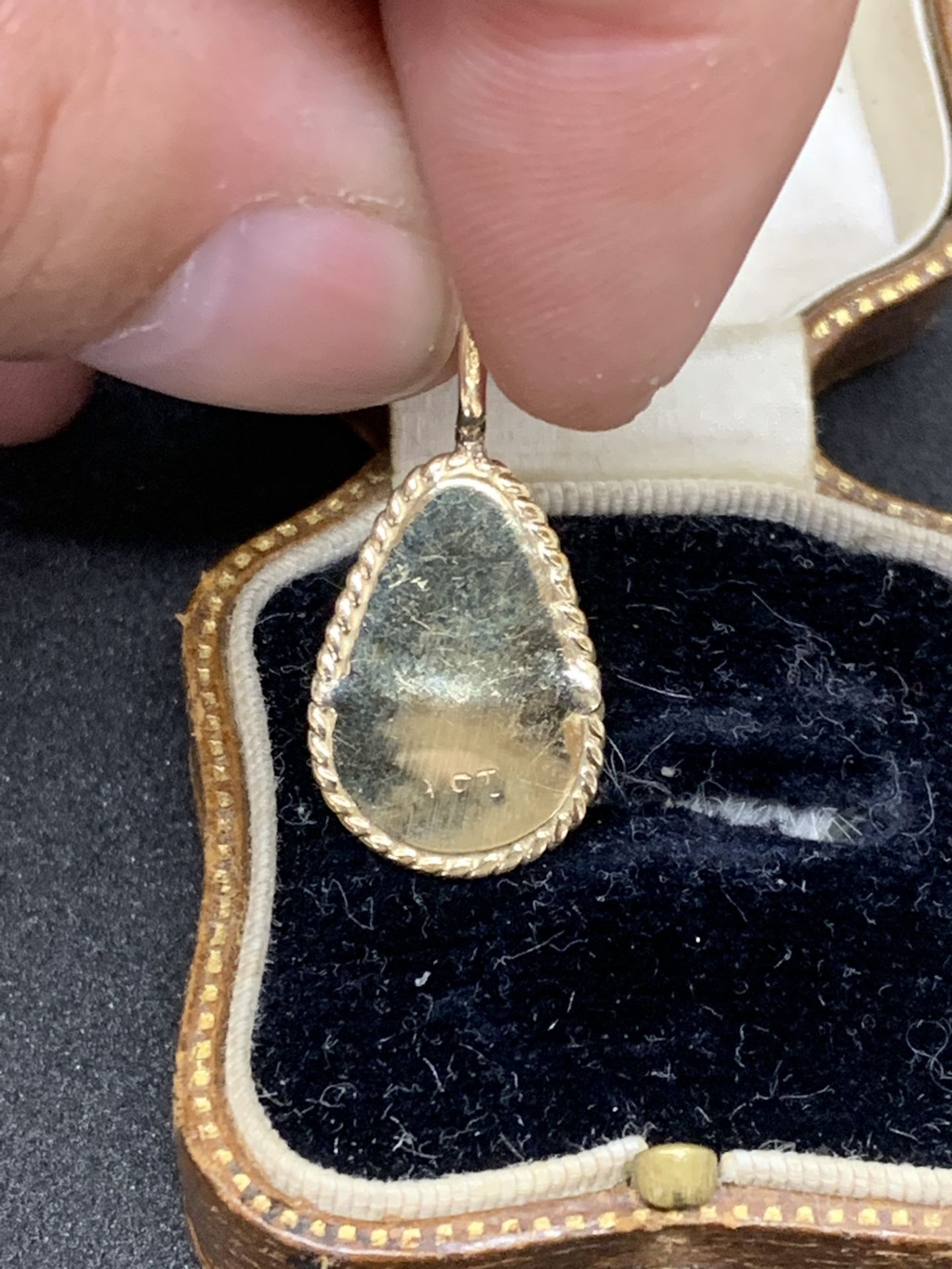 9ct GOLD OPAL SET PENDANT - Image 3 of 3