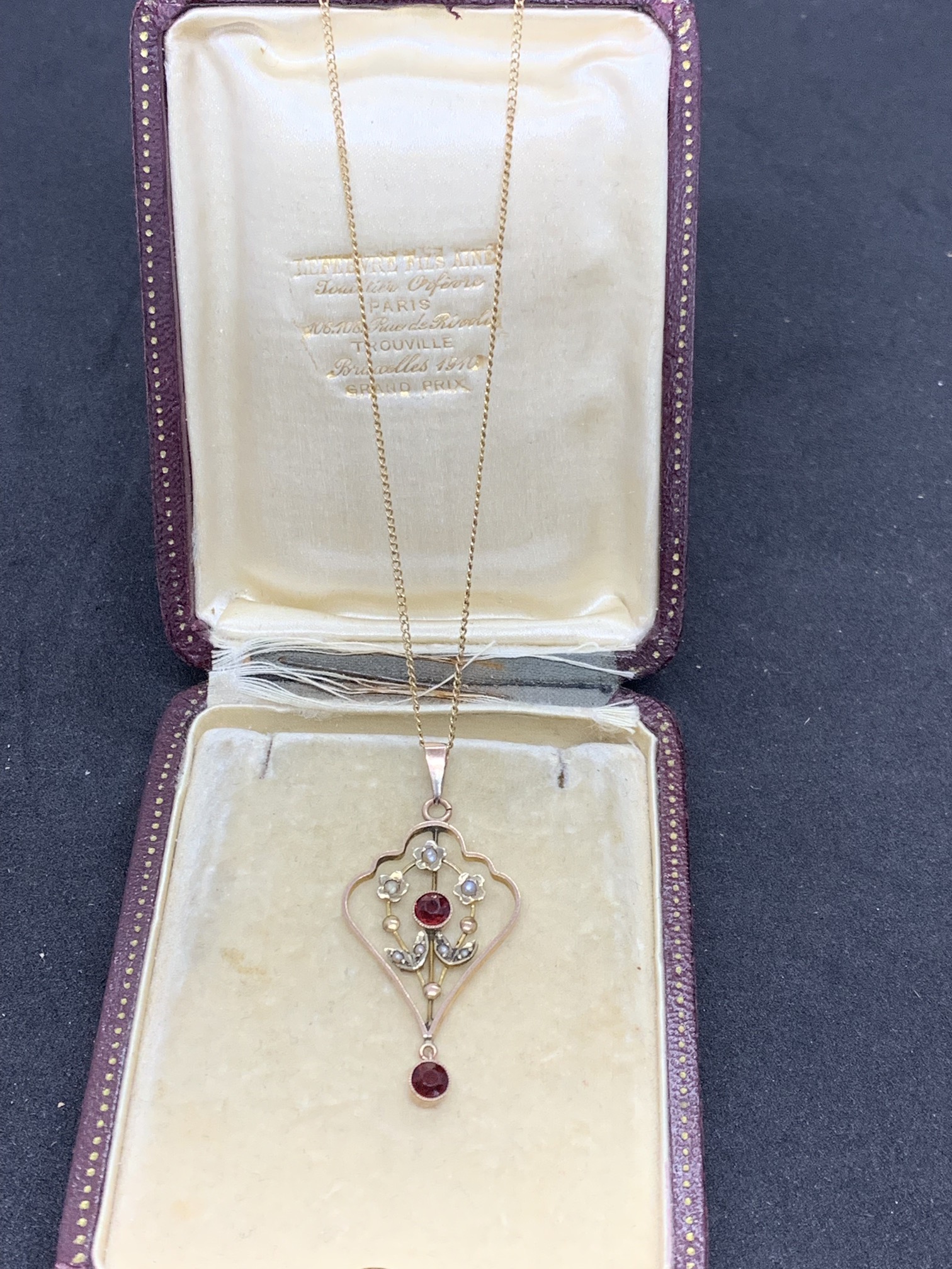 ANTIQUE RUBY & SEED PEARL PENDANT & CHAIN - Image 2 of 3
