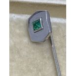 18ct GOLD TIE PIN SET WITH EMERALD 0.40ct