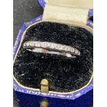 18ct GOLD DIAMOND SET RING