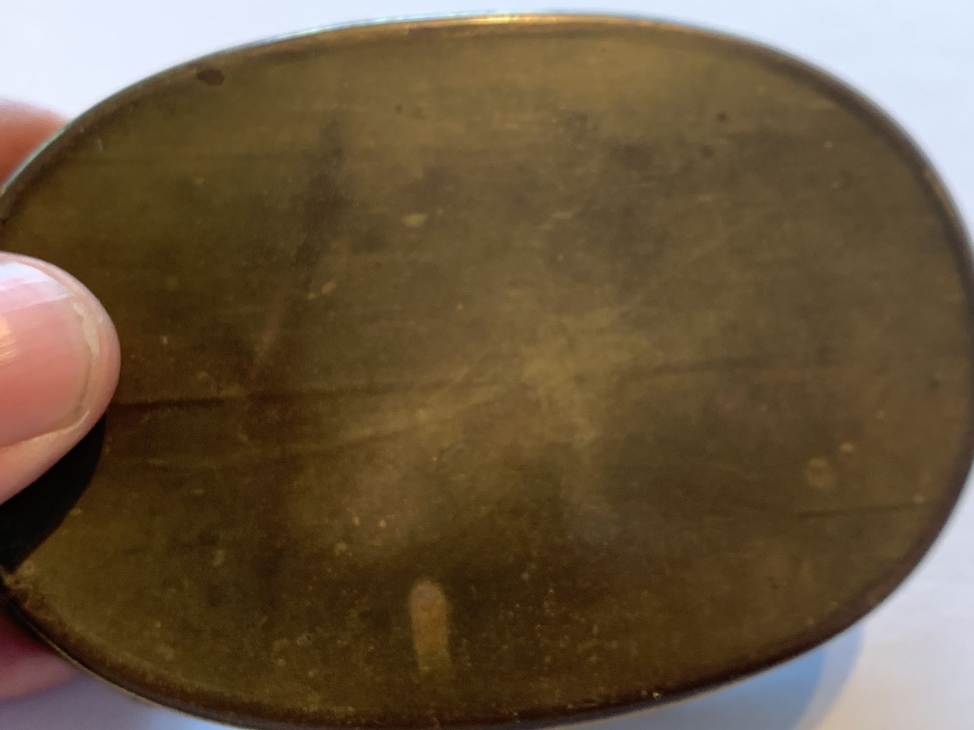 ANTIQUE BRASS SNUFF BOX DATED 1675 - Image 4 of 7