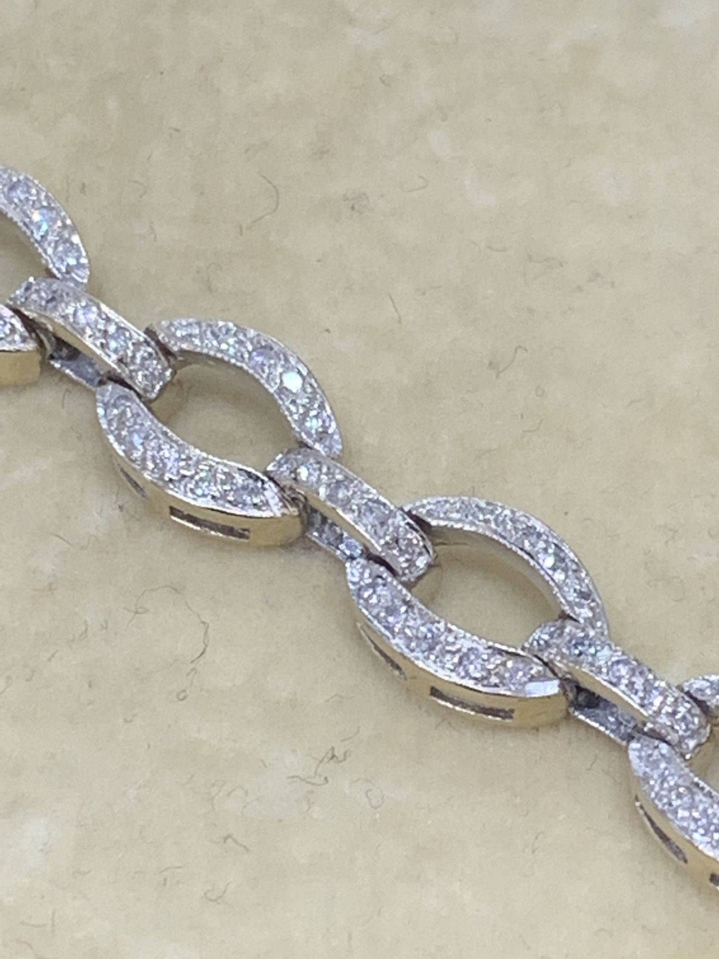 18ct DIAMOND SET BRACELET - 14 GRAMS - Image 3 of 4