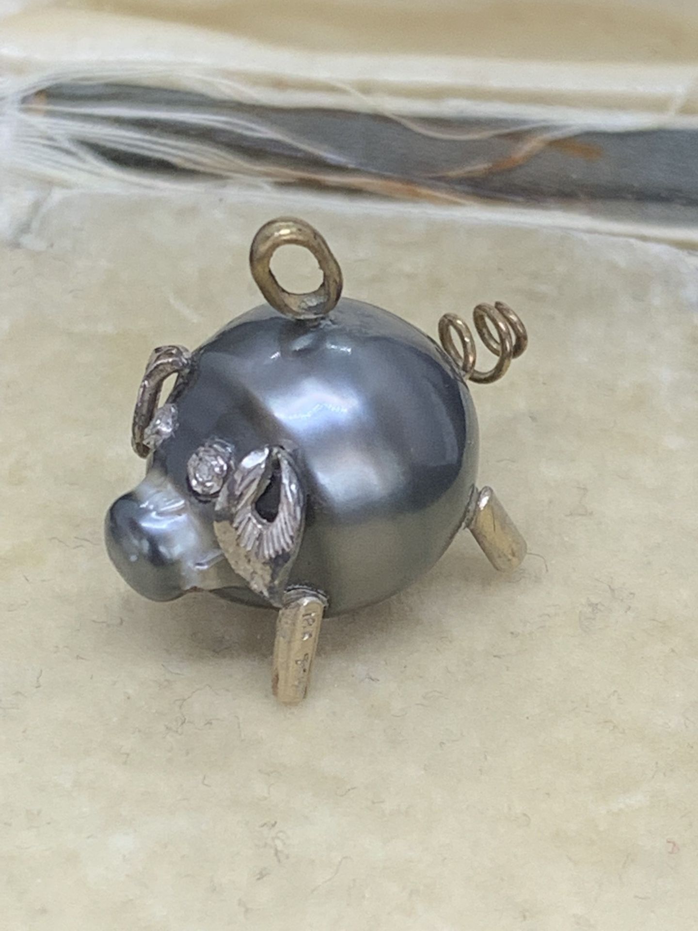 TAHITIAN PEARL, GOLD & DIAMOND PIG PENDANT - UNUSUAL