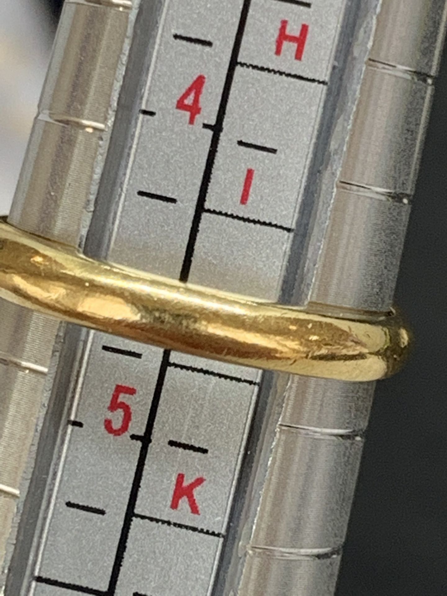 VICTORIAN 18ct GOLD 5 STONE DIAMOND RING - Image 2 of 4