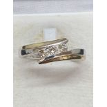 9ct GOLD DIAMOND SET RING