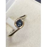 18ct GOLD SAPPHIRE RING