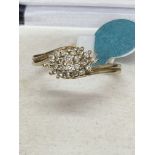 9ct GOLD DIAMOND CLUSTER RING