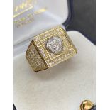 14ct GOLD MENS VERSACE STYLE DIAMOND SET RING - 6.3 grams