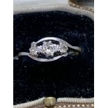 18ct GOLD 3 STONE DIAMOND RING