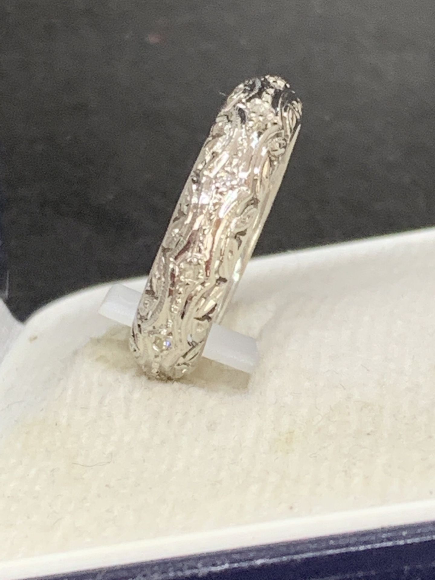 DIAMOND SET WHITE GOLD FULL ETERNITY RING - Image 3 of 4