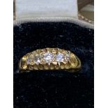 18ct GOLD 5 STONE DIAMOND RING