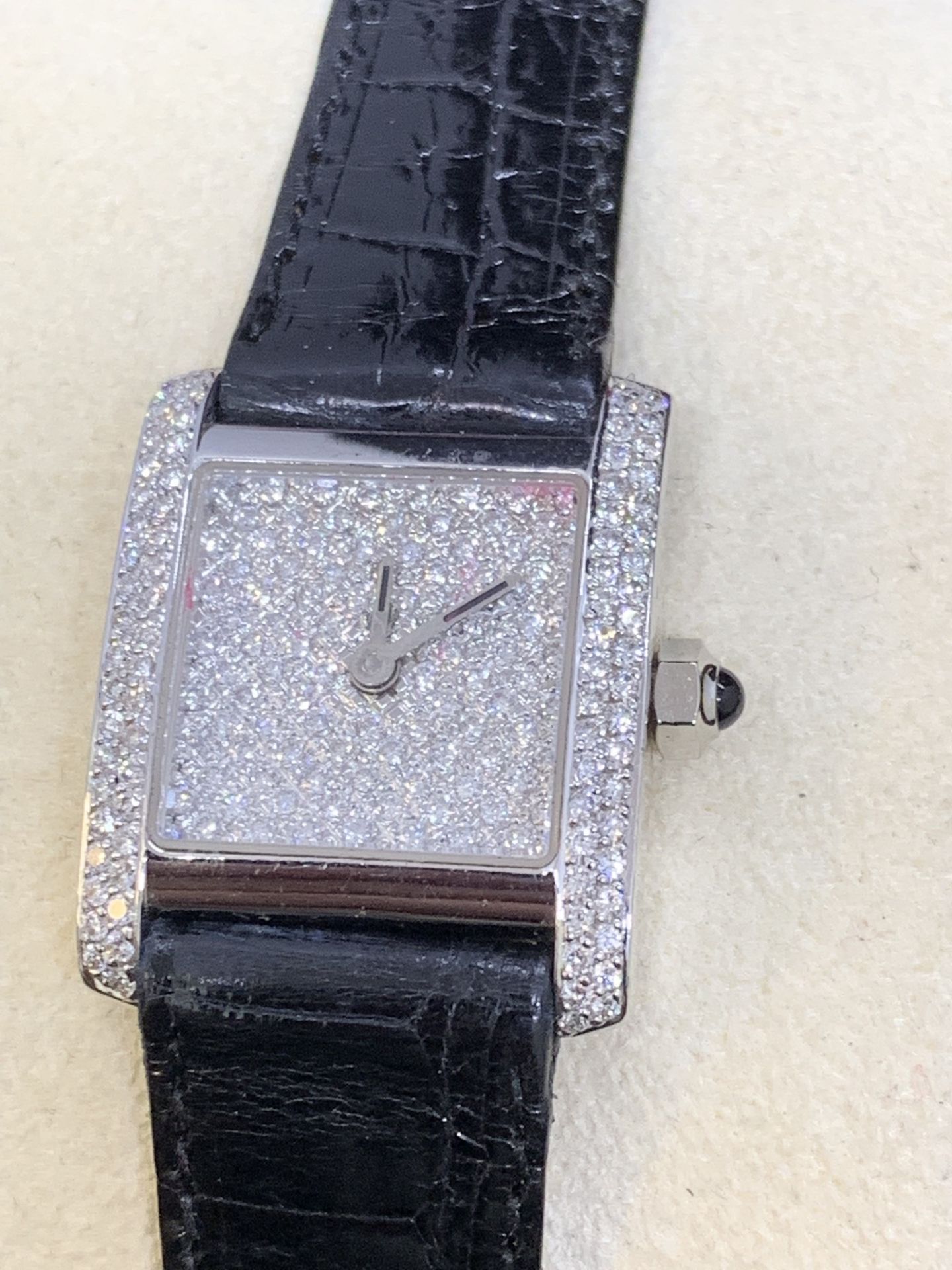 18ct GOLD DIAMOND CARTIER STYLE WATCH - Image 3 of 6