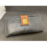 SATCHI BLACK & TAN PURSE