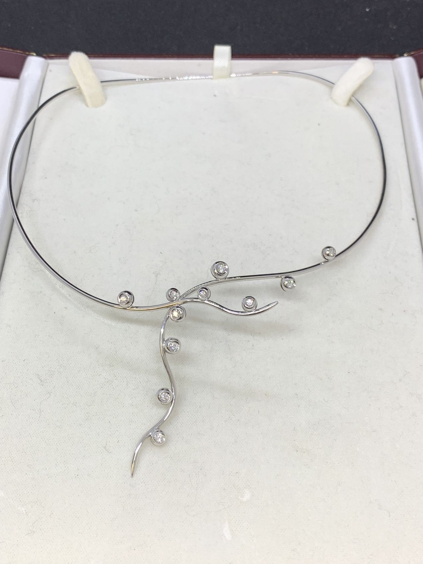 18ct WHITE GOLD DIAMOND SET NECKLET 17 GRAMS - 1ct DIAMONDS APPROX