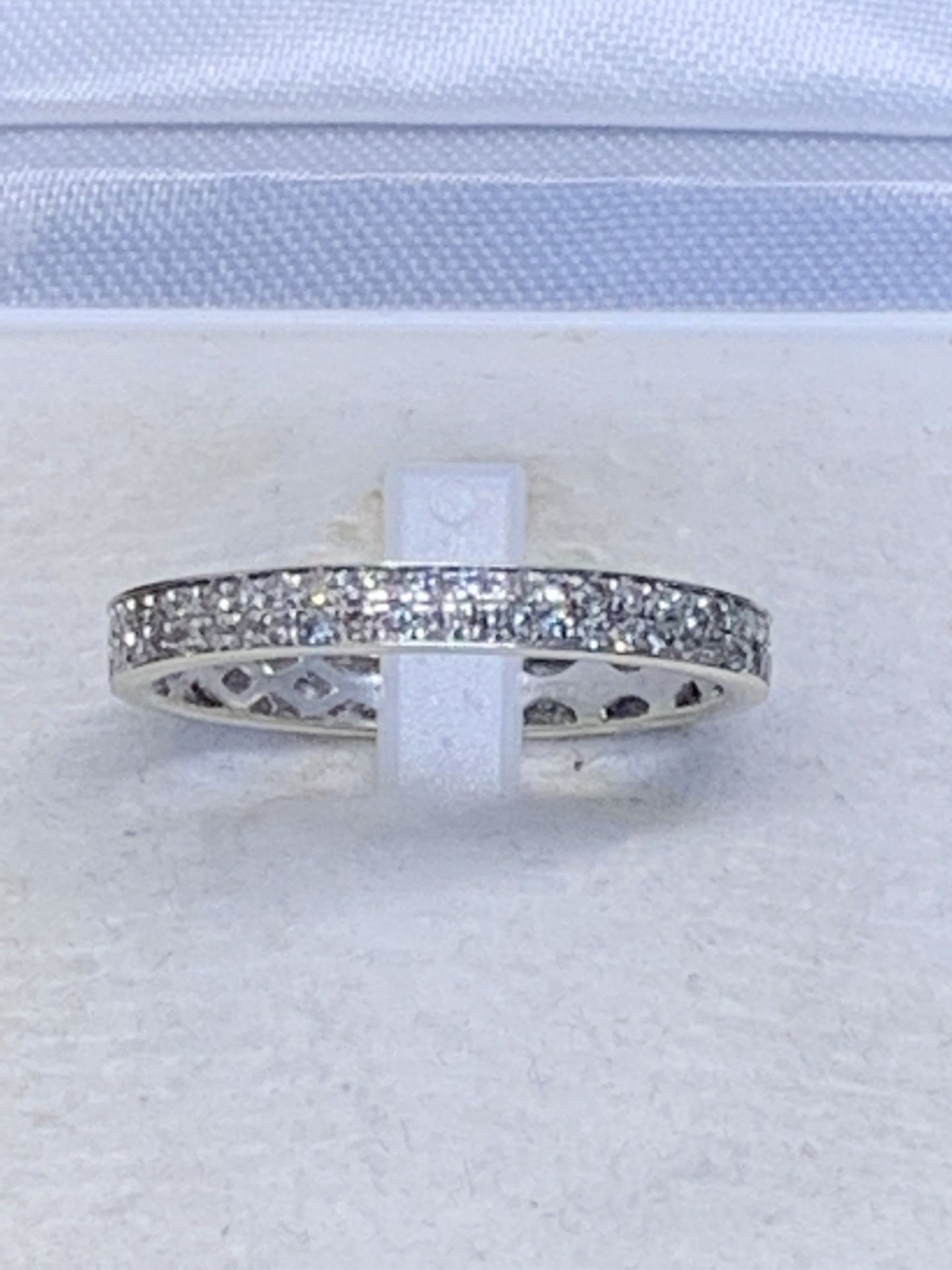 9ct WHITE GOLD 0.50ct DIAMOND FULL ETERNITY RING