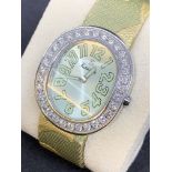 KUTCHINSKY LADIES WATCH SET WITH APPROX 3.00cts