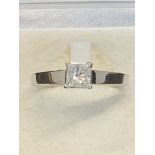 0.55ct PRINCESS CUT DIAMOND SOLITAIRE RING SET IN WHITE GOLD