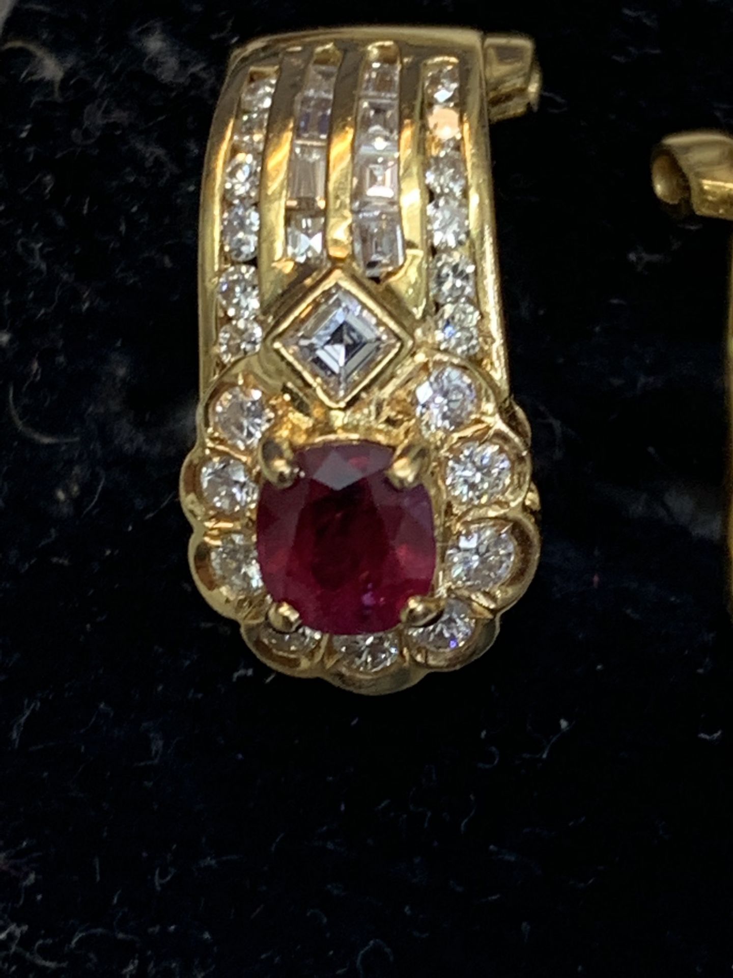 18 carat gold 4.00ct ruby and diamond earrings approximately 6.6 g - Image 4 of 6