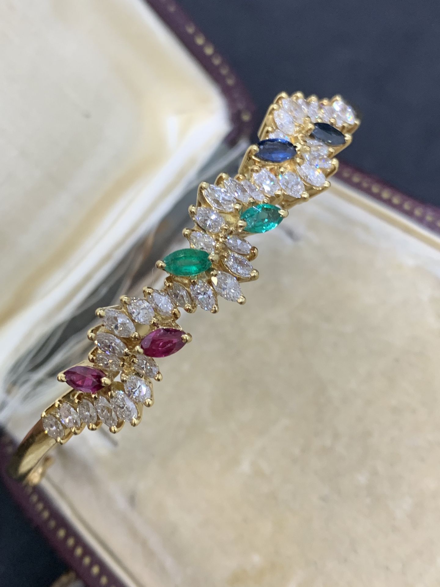 18 carat gold bangle set with rubies emeralds sapphire and diamonds H/I colour VS/SI clarity - Image 2 of 9