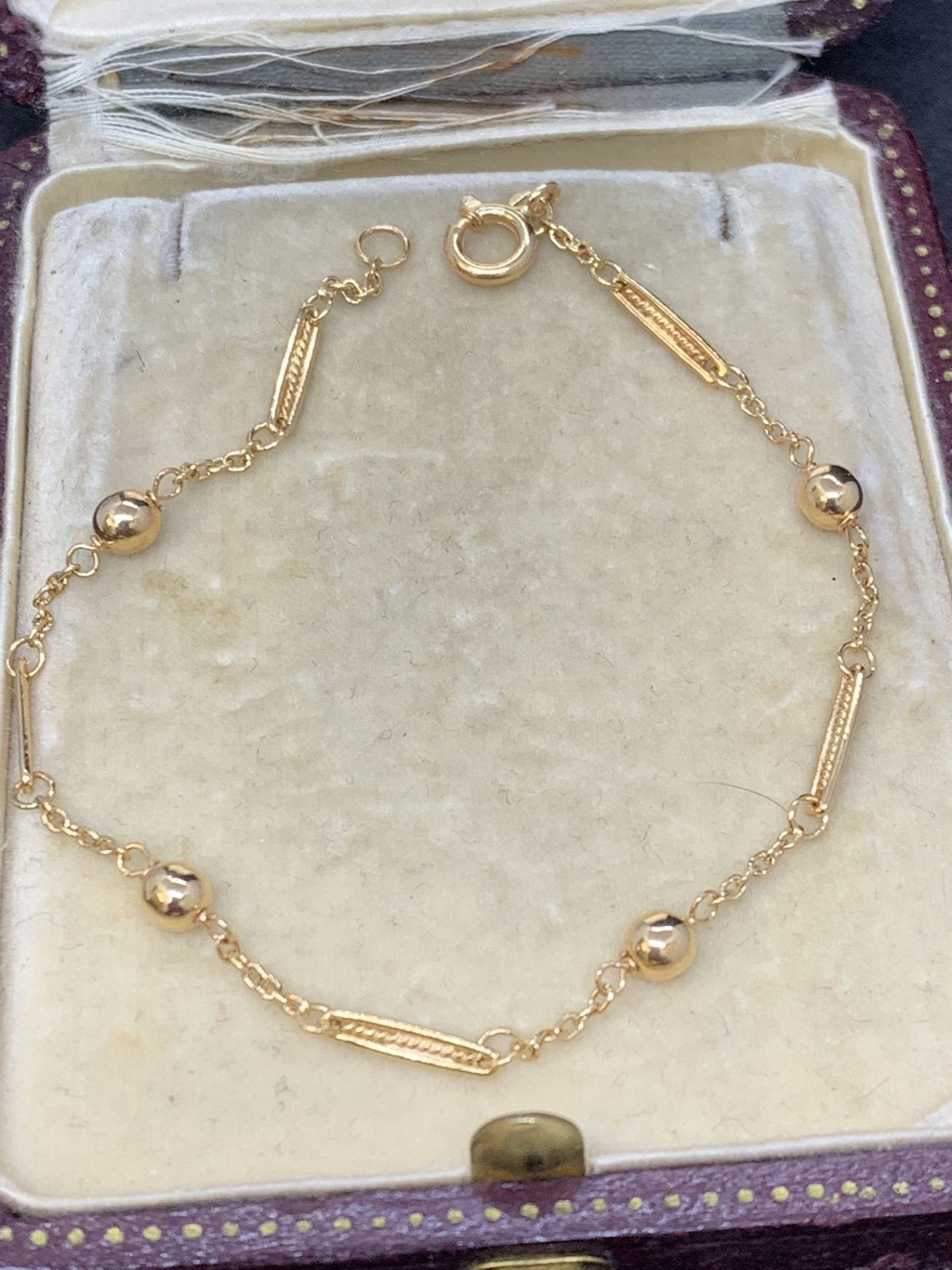 18 carat gold bracelet