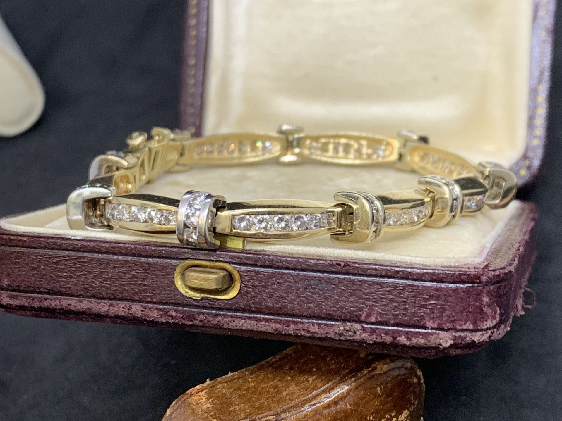 14 carat gold diamond bracelet set with approximately five carats of diamonds 25.8 g approximately - Image 2 of 7