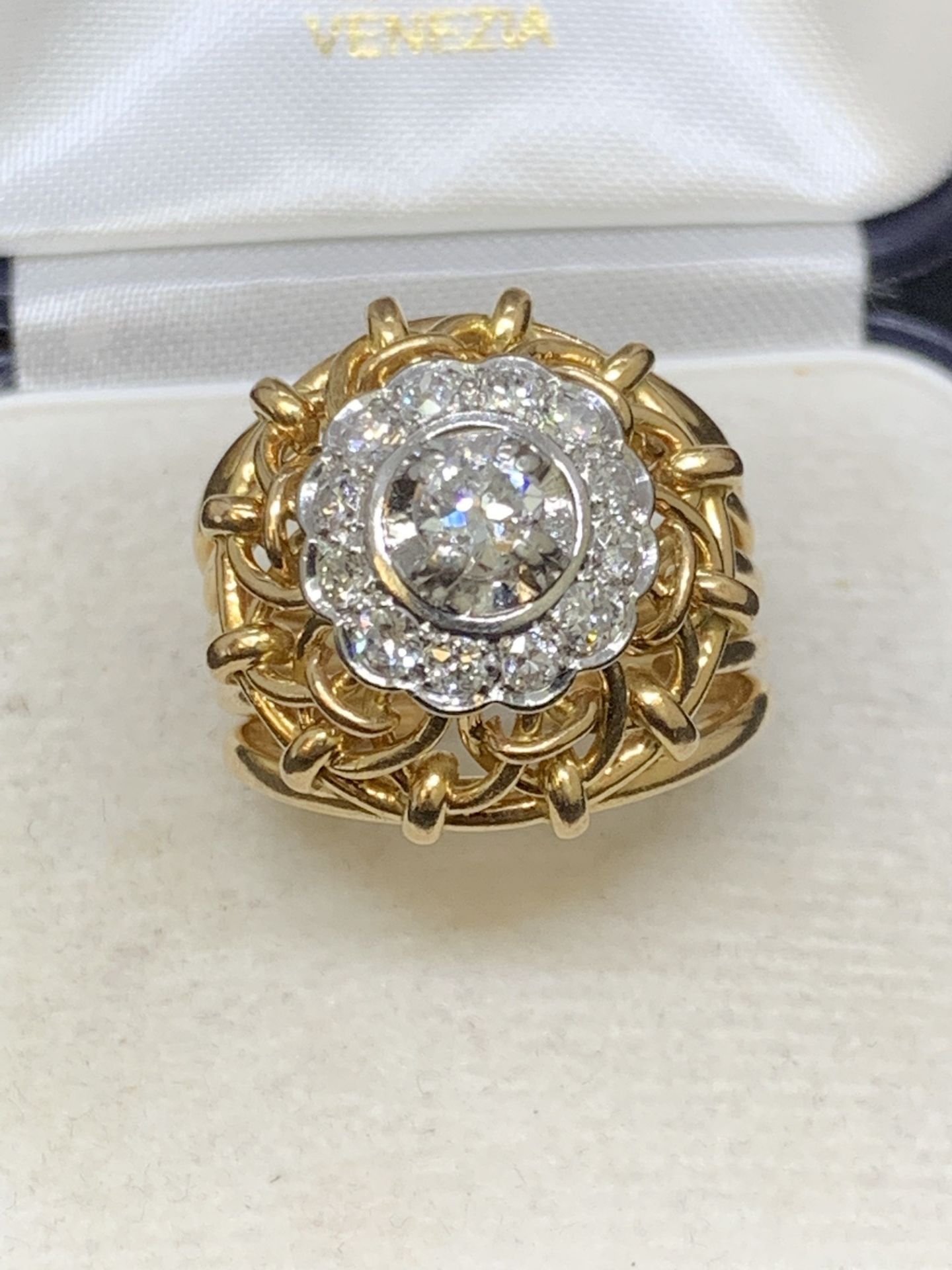 18 carat gold ring set with single stone diamond and cluster of diamonds weight approx 1.30 cts - Image 2 of 8